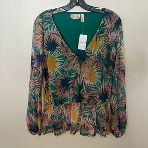 NWT Willow + Root Tropical Top. Size Medium